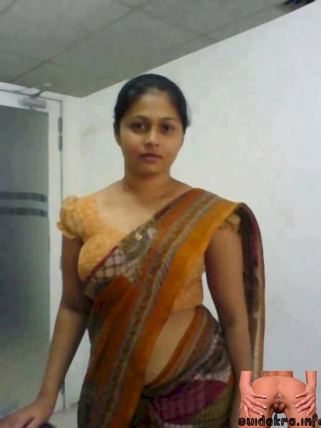 aunties wearing very modern telugu required village aunt boys saree poor call navel